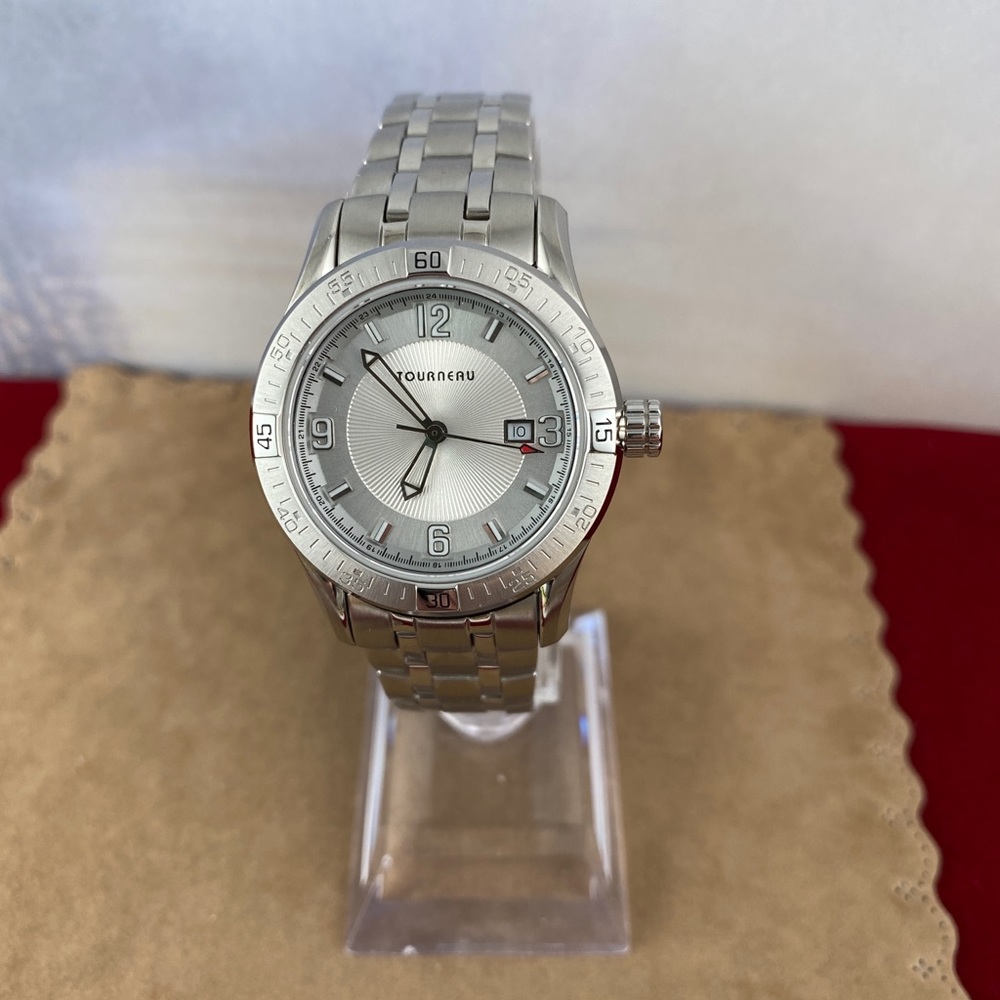 Tourneau Designed Swiss Watch Silver Tone NIBNT